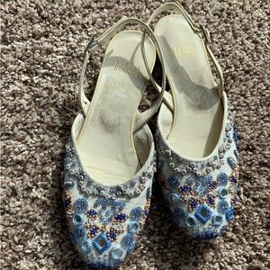 NWT Stuart Weitzman Beaded Slingback Flat Sandals, size 6